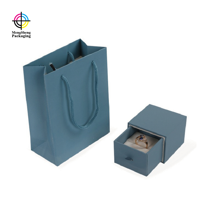 cardboard box delivery various types of packing materials and its uses
